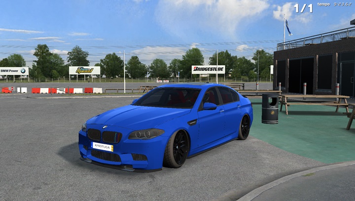 LFS – BMW M5 F10 Modu