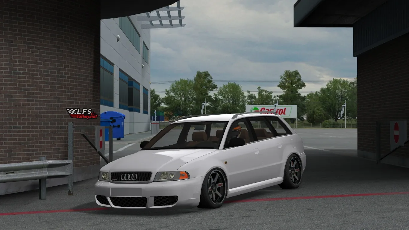 LFS – Audi RS4 B5 2001 Modu